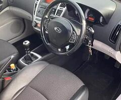 KIA CEED DIESEL 1,6 ( NEW TAX 01-22 LOW TAX : 74€   ( NCT NO ) SWAP YES
BLACK FREDAG    180.000km - Image 9/9