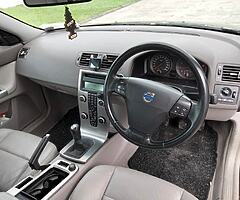 2008 VOLVO S40 - Image 8/10