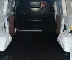 141 Ford Transit Custom 2.2 litre - Image 4/8