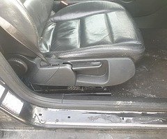 Leather seats - Image 3/10