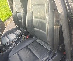 Leather seats - Image 10/10