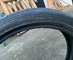 Tyres 245/35/R20
