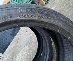 Tyres 245/35/R20