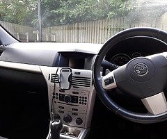 Opel Astra 1.7 td 2008 - Image 4/10