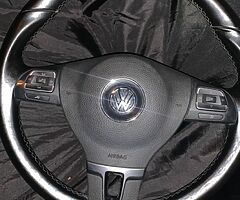 VW Highline Multifunctional steering wheel with airbag - Image 1/3