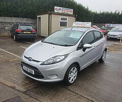 2010 Ford Fiesta 1.25 Zetec High Spec Low  miles