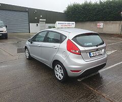 2010 Ford Fiesta 1.25 Zetec High Spec Low  miles - Image 5/10