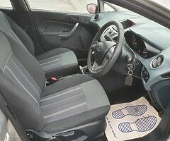 2010 Ford Fiesta 1.25 Zetec High Spec Low  miles - Image 7/10