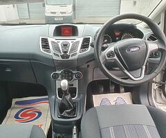 2010 Ford Fiesta 1.25 Zetec High Spec Low  miles - Image 9/10