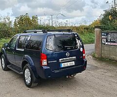 NISSAN PATHFINDER 4WD CREW CAB 2488CC