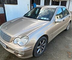 Mercedes C180 FOR BREAKING