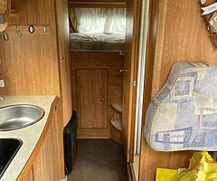 2004 Mercedes  6 birth motorhome - Image 9/10