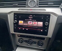 Volkswagen Passat 2015￼ - Image 7/10