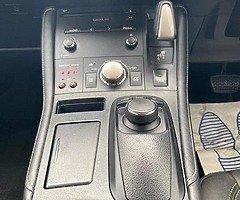 14 LEXUS CT200H - Image 5/7