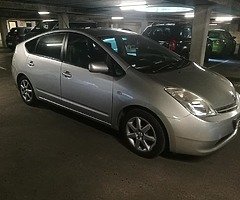 Toyota prius 2006 (1.5 Patrol/hybrid) automatic - Image 5/10