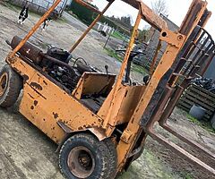 Forklift - Image 7/7