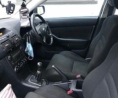 Toyota avensis 1.6 petrol manual transmission - Image 3/5