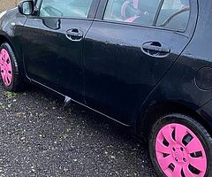 Toyota Yaris - Image 5/9