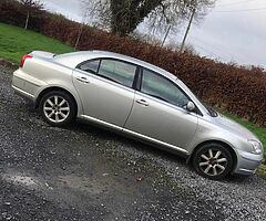2006 Toyota avensis for breaking