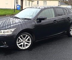 2014 LEXUS CT200H 1.8 HYBRID AUTOMATIC   HIGH SPEC