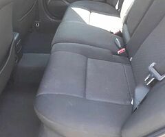 Toyota Avensis - Image 3/5