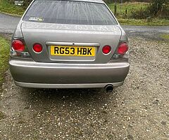 Lexus is200 LE - Image 4/5