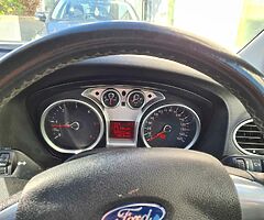 Ford Focus  hatchback 1.6 tdci zetec 109bhp - Image 6/8