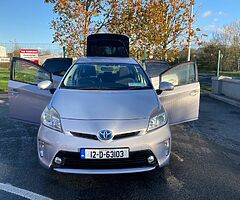 Toyota Prius - Image 5/9