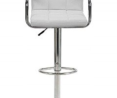High quality brand new bar stools in white leather
€75 each
National shipping available for extra - Image 4/6