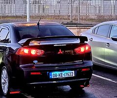 Mitsubishi lancer