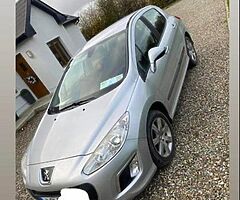 Peugeot 208 test and tax both long 4600 or nerst offer Nenagh based but for right price can deliver