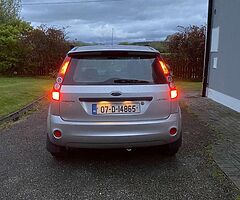 Ford Fiesta ZETEC 1.25 sunroof 3 door.   > READ ADD - Image 5/9