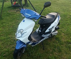 132 Apollo scooter 49cc