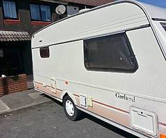 Lovely caravan for sale spotless inside and out every ting works as it should any espectoin well cum