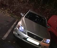 Lexus IS200