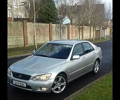 Lexus IS200 - Image 6/10