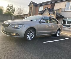 Skoda superb2014 ￼