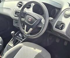Seat Ibiza 1.4 diesel, low mileage - Image 4/7