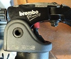 Brembo 19 RCS master cylinder and lever