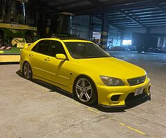 Toyota altezza