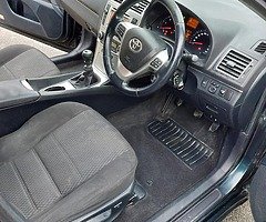 Toyota avensis - Image 7/10