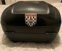 Givi box and givi rack plus cavlar richa jeans