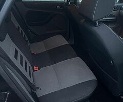 Ford Focus - Image 9/10
