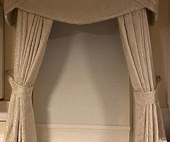 Box curtains