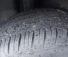 Car - Image 4/5