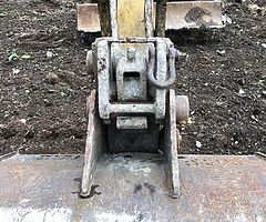 2006 Komatsu 8 ton excavater - Image 4/10