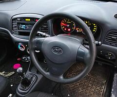 2009 HYUNDAI ACCENT VAN - Image 6/7