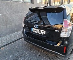 Toyota Prius Alpha 7seater - Image 6/9