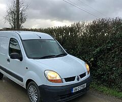 2004 Renault kangoo
Doe 6/22