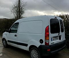 2004 Renault kangoo
Doe 6/22